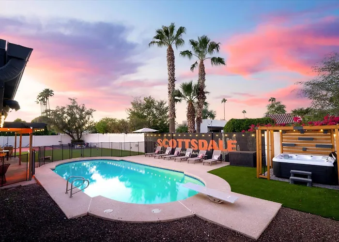 Pickleball Court~ Hot Tub & Pool~ Mini Golf~games *